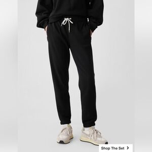 GAP SWEATPANTS 💘